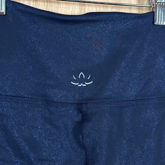 Beyond Yoga Twinkle High Waisted 7/8 Yoga Leggings in Nocturnal Navy Twinkle S - Picture 10 of 11